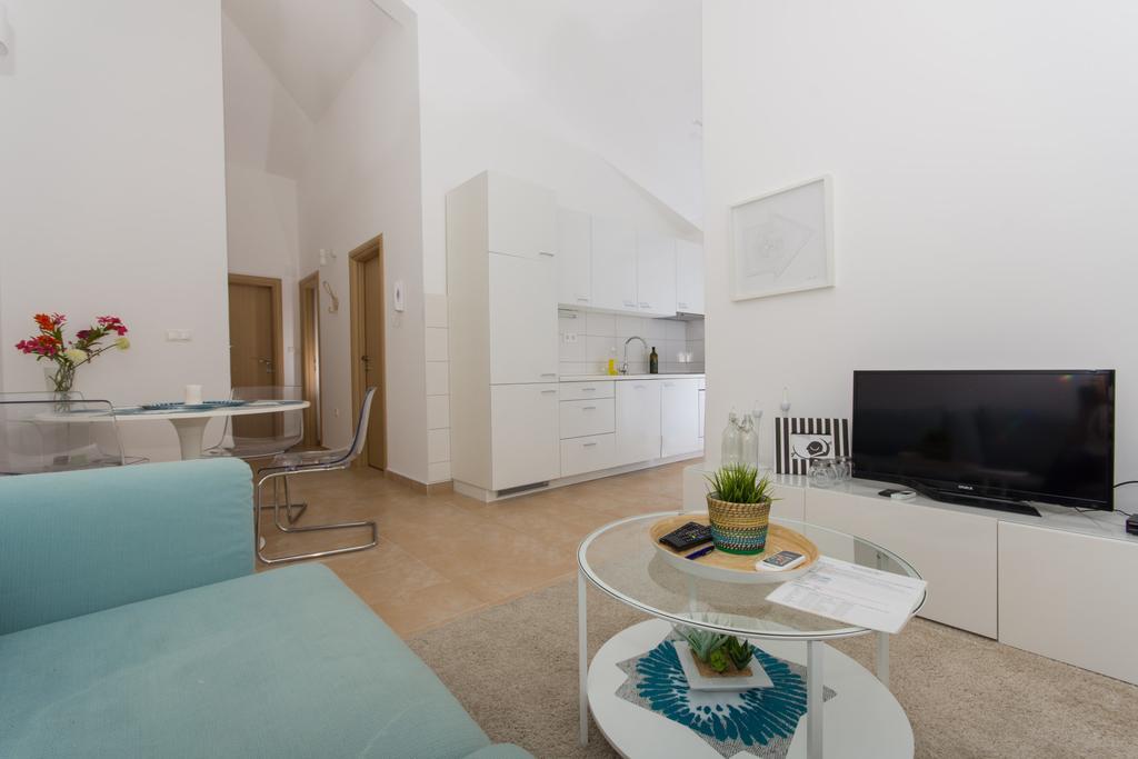 Apartment Flynn Трогир Экстерьер фото